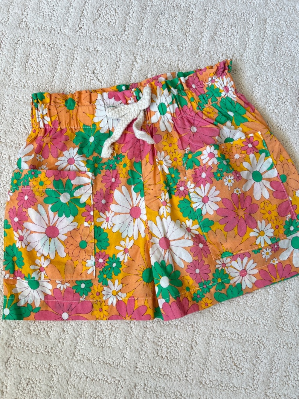 NWOT Girls Bisby by Little English Patch Pocket Shorts - 5.